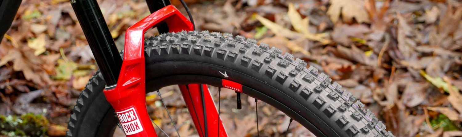 Die besten Mountainbike-Reifen für jedes Terrain -Jonas Fahrrad Geschaft image scaled